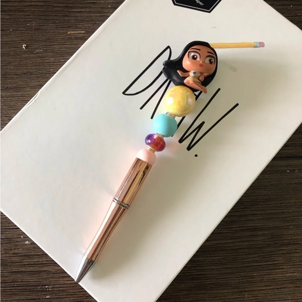 Disney Doorables: Pocahontas: Pocahontas handmade beaded pen